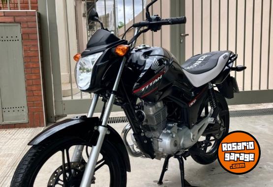 Motos - Honda Cg titan 2020 Nafta 6000Km - En Venta