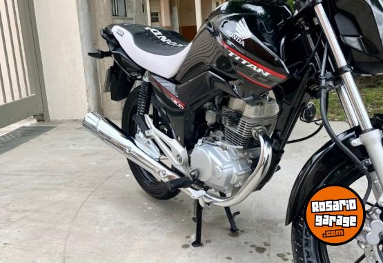 Motos - Honda Cg titan 2020 Nafta 6000Km - En Venta