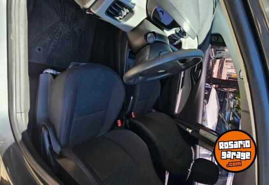 Autos - Chevrolet Onix joy 2018 Nafta 60550Km - En Venta