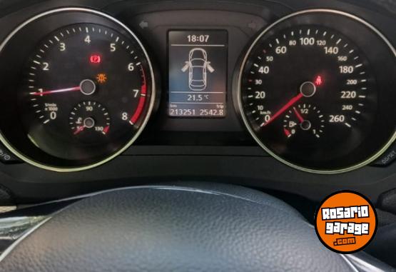 Autos - Volkswagen Vento 2015 GNC 210000Km - En Venta