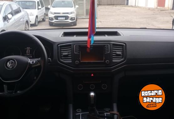 Camionetas - Volkswagen Amarok Comfortline 2.0 TD 2020 Diesel 150000Km - En Venta