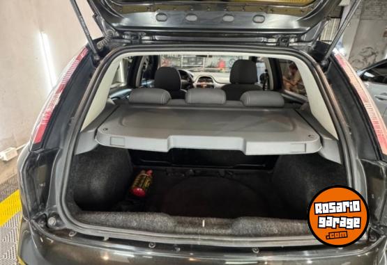 Autos - Fiat Punto 1.4 attractive top 2013 Nafta 138000Km - En Venta