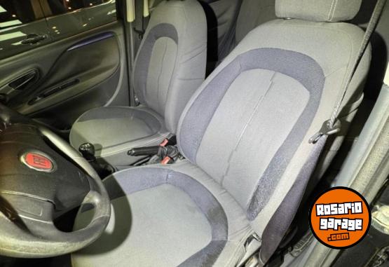 Autos - Fiat Punto 1.4 attractive top 2013 Nafta 138000Km - En Venta