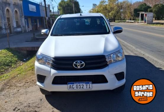 Camionetas - Toyota Hilux 2017 Nafta 95000Km - En Venta