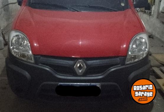 Utilitarios - Renault Kangoo PH3 Confort 1.6 2017 Nafta 30000Km - En Venta