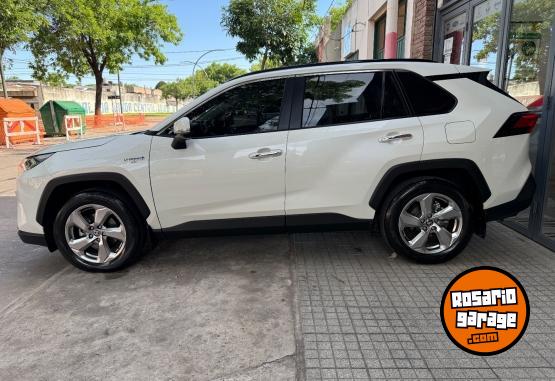 Camionetas - Toyota Rav 4 Híbrida Limited 2021 Electrico / Hibrido 80000Km - En Venta