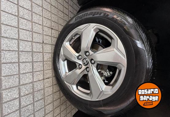 Camionetas - Toyota Rav 4 Híbrida Limited 2021 Electrico / Hibrido 80000Km - En Venta