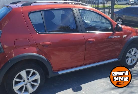 Autos - Renault SANDERO STEPWAY 1.6 CONF 2015 GNC 145000Km - En Venta