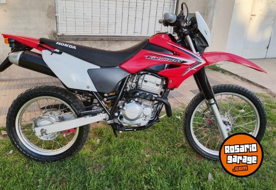 Motos - Honda XR Tornado 2015 Nafta 16000Km - En Venta