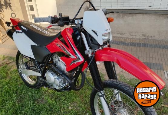 Motos - Honda XR Tornado 2015 Nafta 16000Km - En Venta