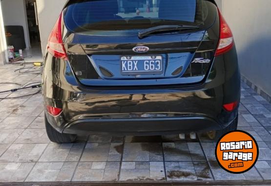 Autos - Ford Fiesta kinetik titanium 2011 Nafta 172000Km - En Venta