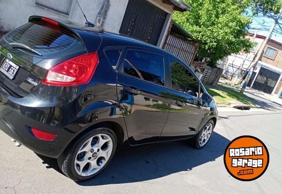 Autos - Ford Fiesta kinetik titanium 2011 Nafta 172000Km - En Venta