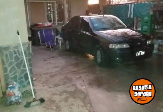 Autos - Fiat Siena 2005 GNC 310000Km - En Venta