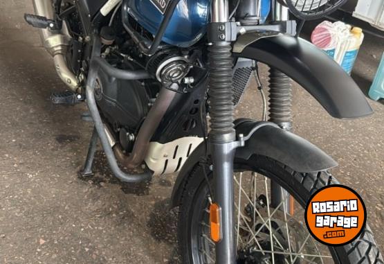 Motos - Royal Enfield Himalayan 2021 Nafta 8900Km - En Venta