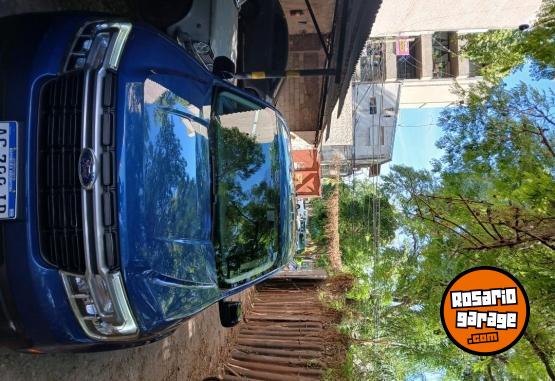 Camionetas - Ford MAVERICK LARIAT HIBRIDA 2024 Nafta 50000Km - En Venta