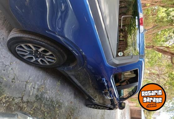 Camionetas - Ford MAVERICK LARIAT HIBRIDA 2024 Nafta 50000Km - En Venta