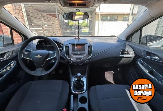 Autos - Chevrolet Cruze LS 4p 2019 Nafta 33500Km - En Venta