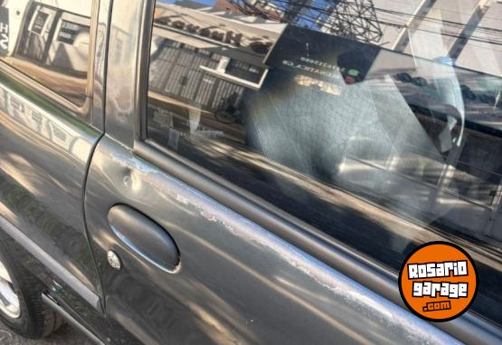 Autos - Fiat Palio 1.3 Fire 2005 Nafta 220000Km - En Venta