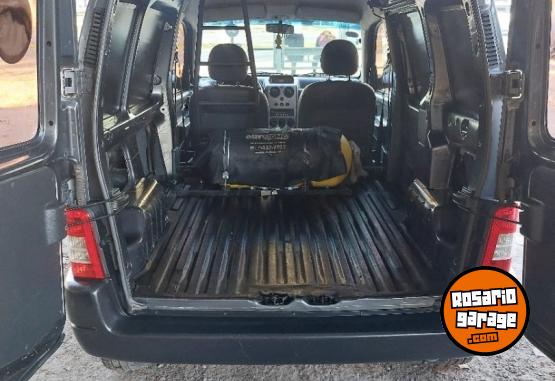 Utilitarios - Peugeot Partner 2012 GNC 160000Km - En Venta