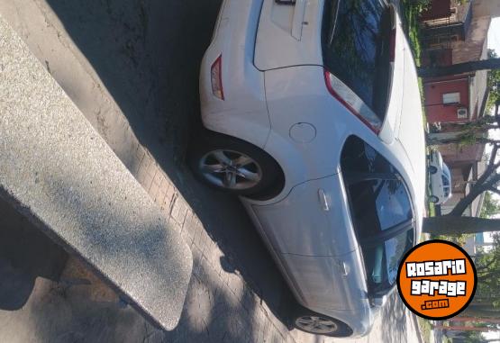 Autos - Ford Focus 2013 Nafta 144000Km - En Venta