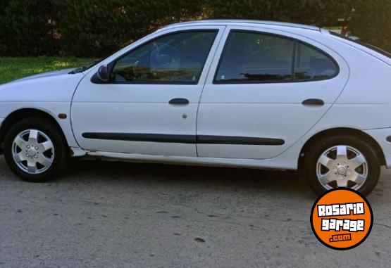 Autos - Renault Megane 1998 GNC 199800Km - En Venta