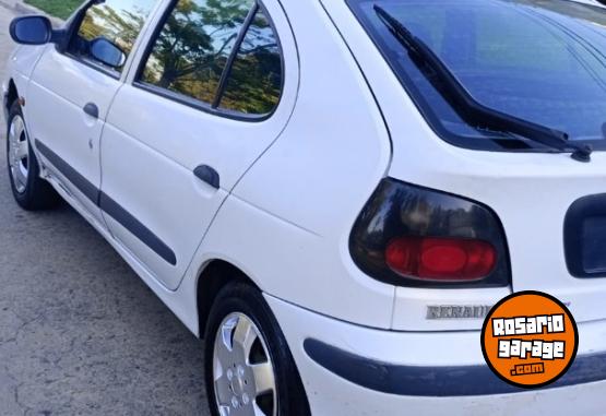 Autos - Renault Megane 1998 GNC 199800Km - En Venta