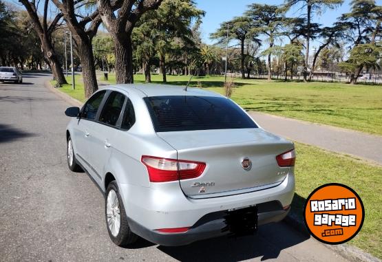 Autos - Fiat GRAND SIENA 2014 Nafta 108000Km - En Venta