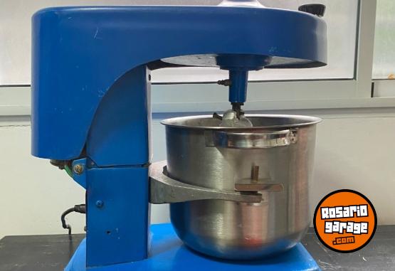 Otros - Batidora 10 lts. Impecable - En Venta