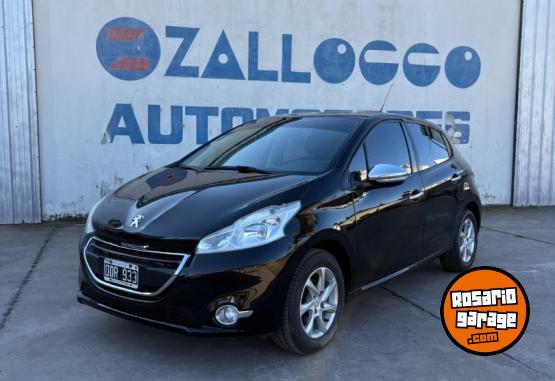 Autos - Peugeot 208 2014 Nafta 100000Km - En Venta