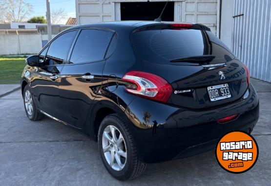 Autos - Peugeot 208 2014 Nafta 100000Km - En Venta