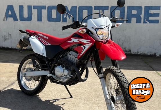 Motos - Honda Tornado 250 2023 Nafta 7000Km - En Venta