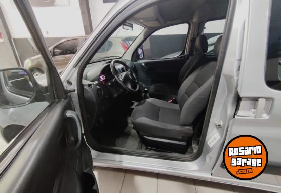 Utilitarios - Peugeot Partner Patagnica 1.6 2018 Diesel 72000Km - En Venta