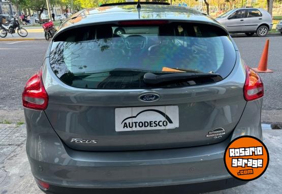Autos - Ford Focus SE PLUS 2015 Nafta 140000Km - En Venta
