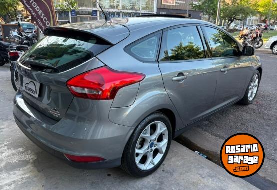 Autos - Ford Focus SE PLUS 2015 Nafta 140000Km - En Venta
