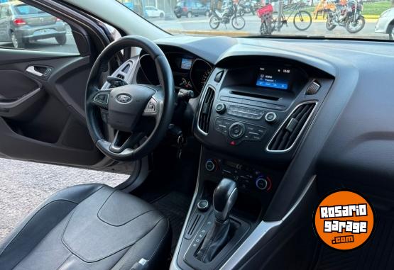 Autos - Ford Focus SE PLUS 2015 Nafta 140000Km - En Venta