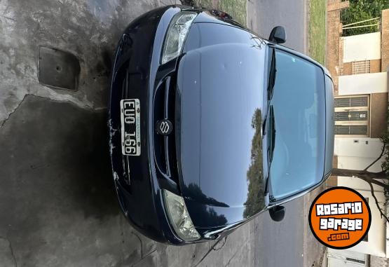 Autos - Suzuki Fun 2005 Nafta 111111Km - En Venta