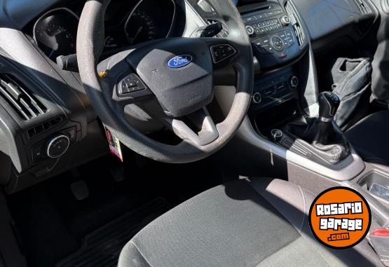 Autos - Ford Focus 1.6 s 2016 Nafta 126000Km - En Venta