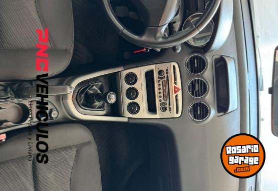 Autos - Peugeot 308 ACTIVE 2014 Nafta 117983Km - En Venta