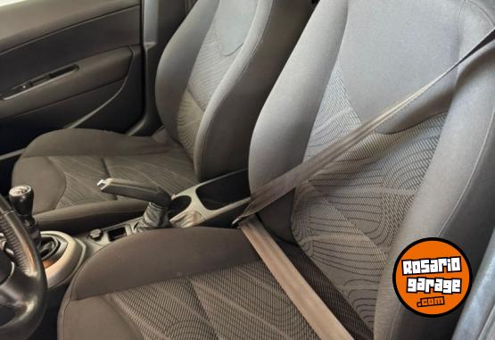 Autos - Peugeot 308 ACTIVE 2014 Nafta 117983Km - En Venta