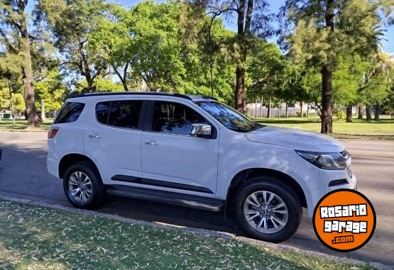 Camionetas - Chevrolet Trailblazer LTZ 7 asiento 2016 Diesel 125000Km - En Venta