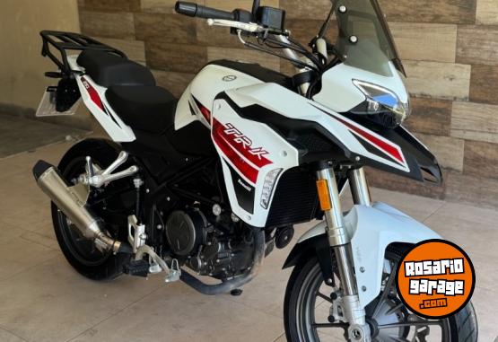 Motos - Benelli TRK251 2024 Nafta 4900Km - En Venta