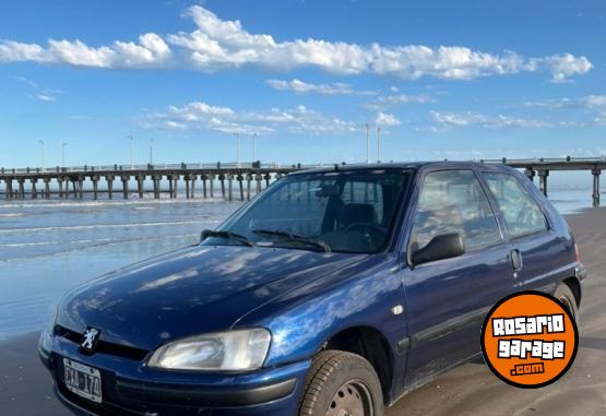 Autos - Peugeot 106 1999 Nafta 297000Km - En Venta