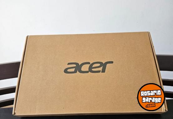 Informática - Notebook Acer Aspire i5 Plata - En Venta