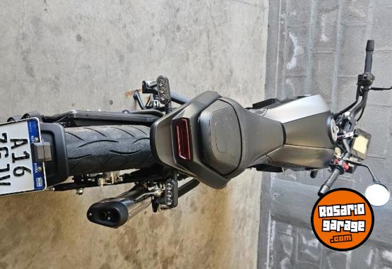 Motos - Benelli Leoncino 250 2022 Nafta 4500Km - En Venta