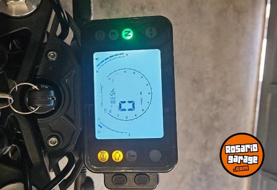 Motos - Benelli Leoncino 250 2022 Nafta 4500Km - En Venta