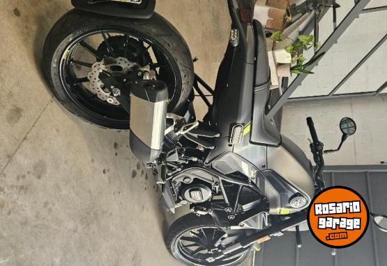 Motos - Benelli Leoncino 250 2022 Nafta 4500Km - En Venta