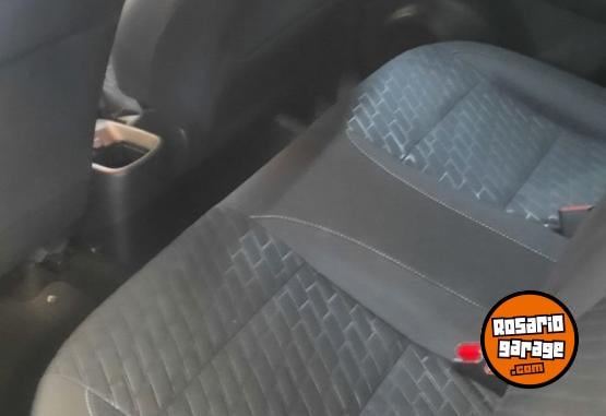 Autos - Nissan KICKS 1.6 ADVANCE MT 2022 Nafta 42000Km - En Venta