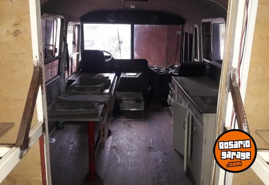 Camiones y Grúas - COLECTIVO MERCEDES BENZ( FURGÓN HOMOLOGADO) - En Venta