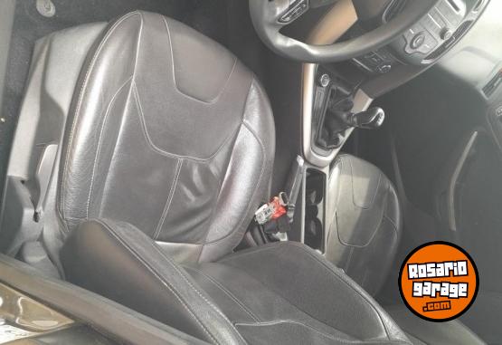 Autos - Ford Focus 3 2016 Nafta 126000Km - En Venta