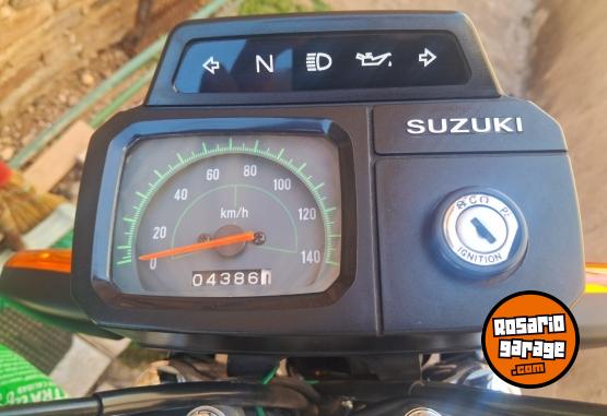 Motos - Suzuki Ax 100 2023 Nafta 4300Km - En Venta